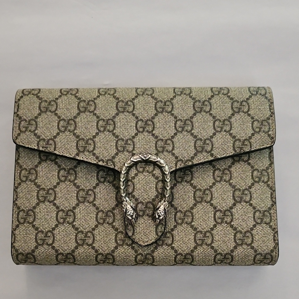Authentic Preloved Gucci Tan Clutch Elegant Wristlet